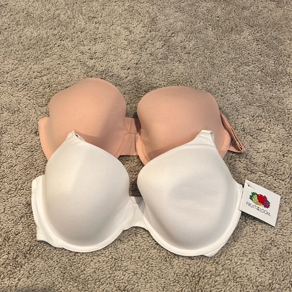 Fruit of the Loom 2 pack new with tags bras
